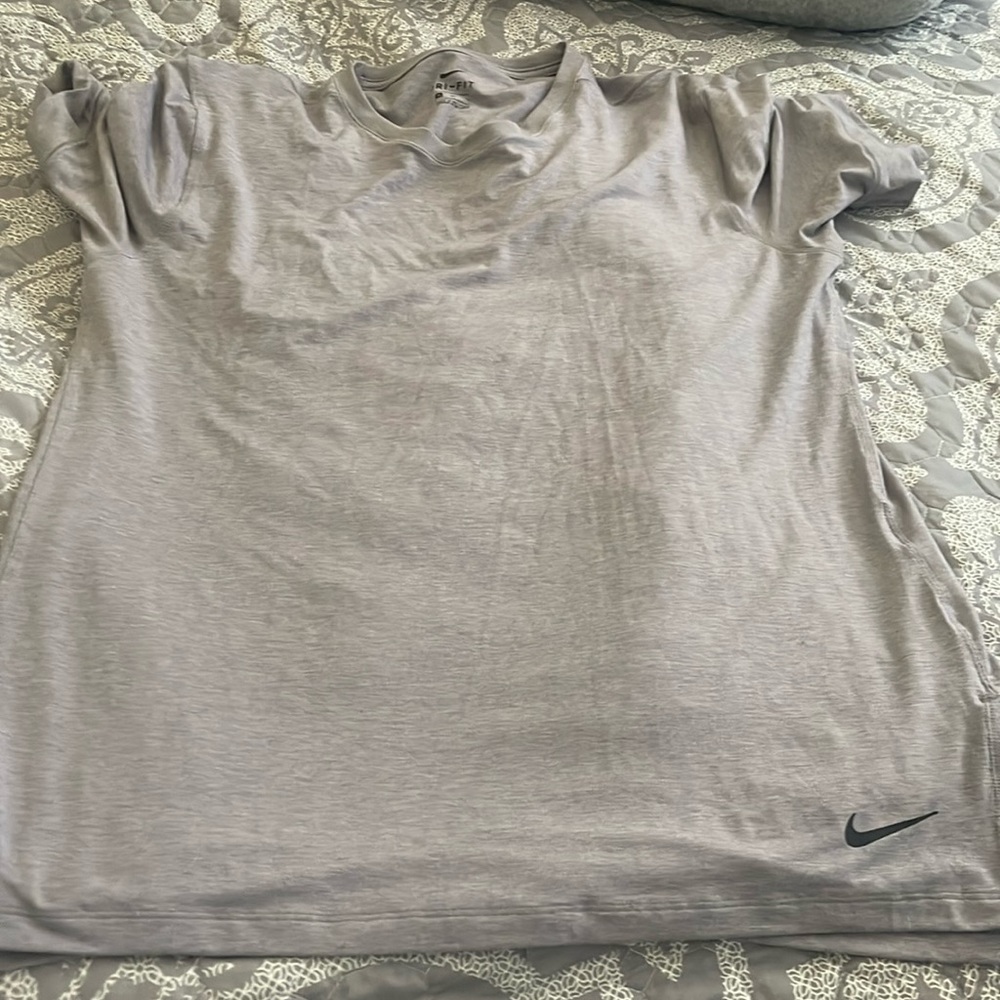 Nike dri fit shirt xl gray